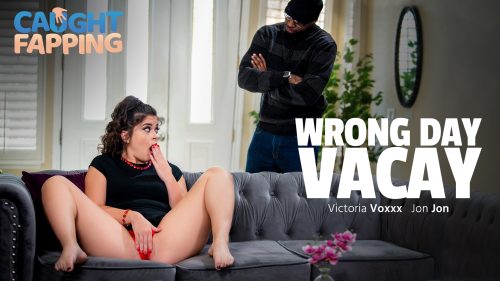 CaughtFapping: Wrong Day Vacay – Victoria Voxxx