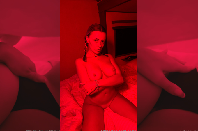 Corinna Kopf – Pussy Rubbing