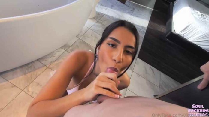 Roxie Sinner – Suckers Pipe Cleaning Company