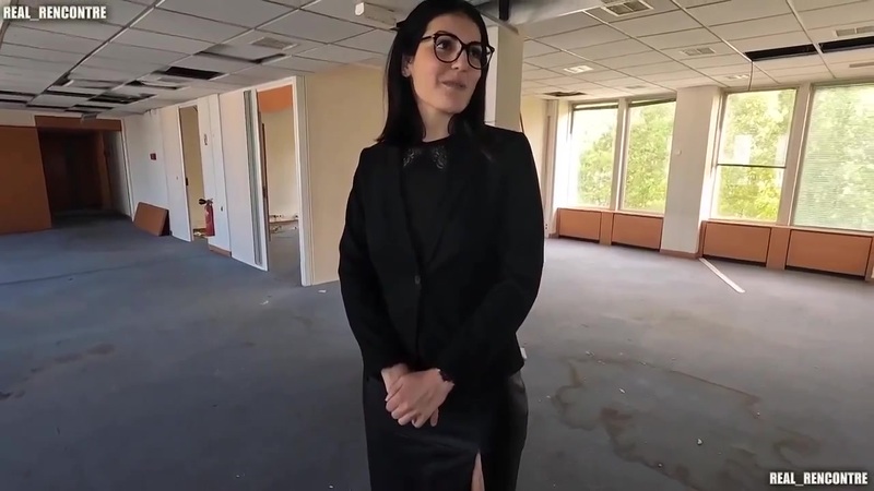 Real Rencontre – Realtor Fucked in Anal by Fake Clients