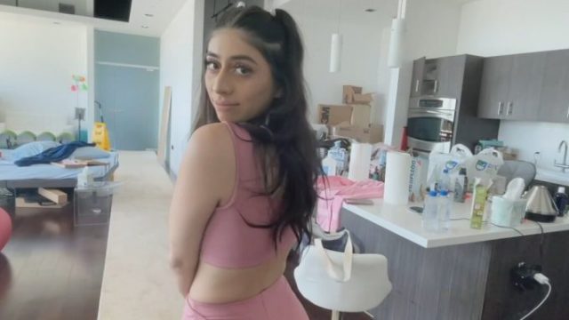 Violet Myers – Sextape With Mike Adriano