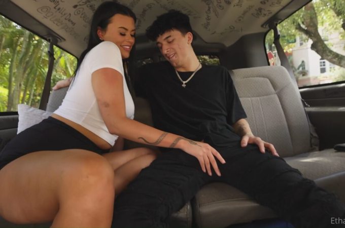 Fan Bus – Adria Rosee Porn