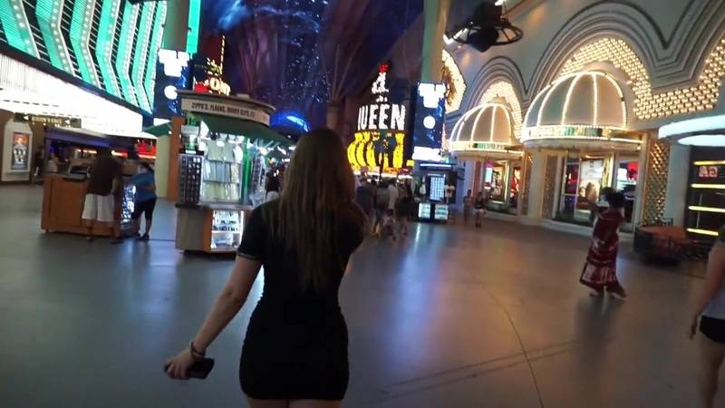 Febby Twigs – Threesome Fun in Vegas