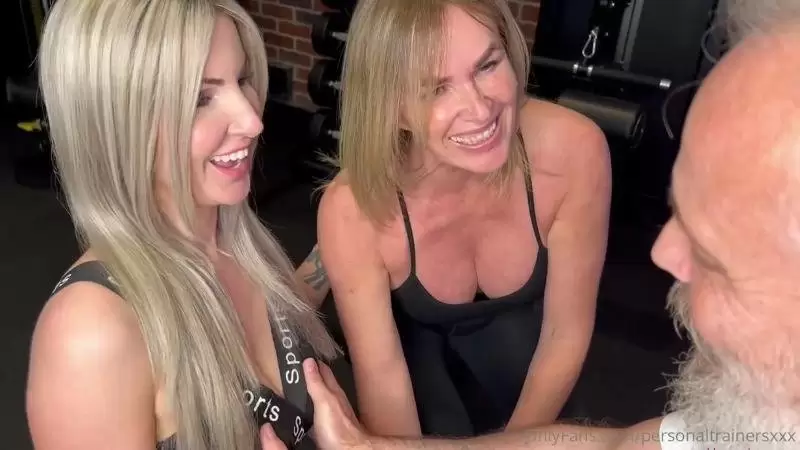 Georgie Lyall & Summer Rose – Blonde Babe Threesome In The Gym