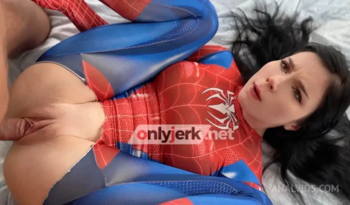 Sweetie Fox – Spiderman BG Sex Tape