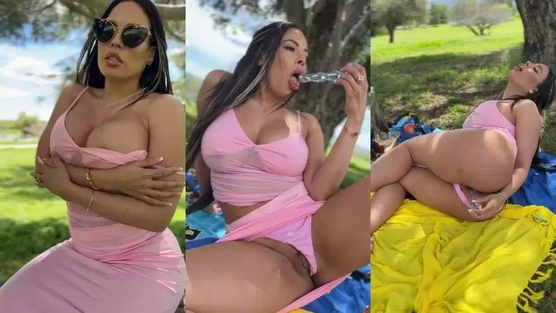 Luna Star – Glass Dildo Play In The Public Park
