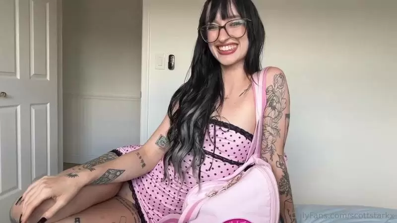 Lena Love – Sharing The Bed with Foreign Exchange Student