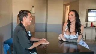 Mandy Bright – Super Hot Bimbo MILF Wants To Make You Cum