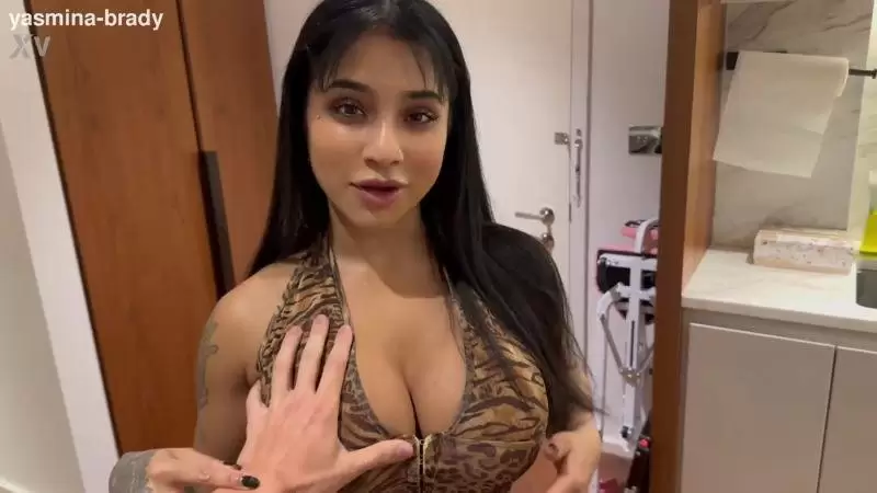 Yasmina Khan – Husband Cum In Her Tight Ass Before Clubbing