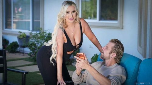 LoveHerBoobs: Mini Photoshoot – Tiffani Madison