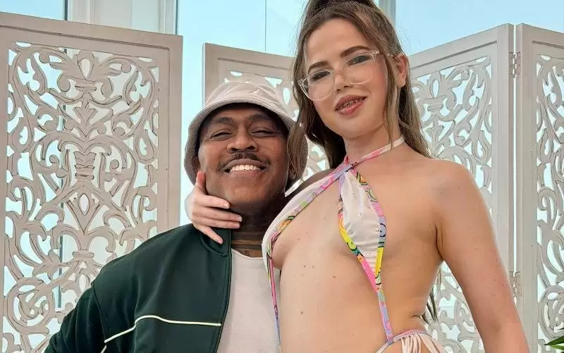 Alina West – New Sextape with Dredd