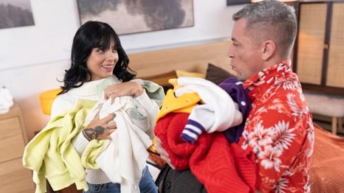 FakeHostel: Now Clean My Pussy – Athenea Rose