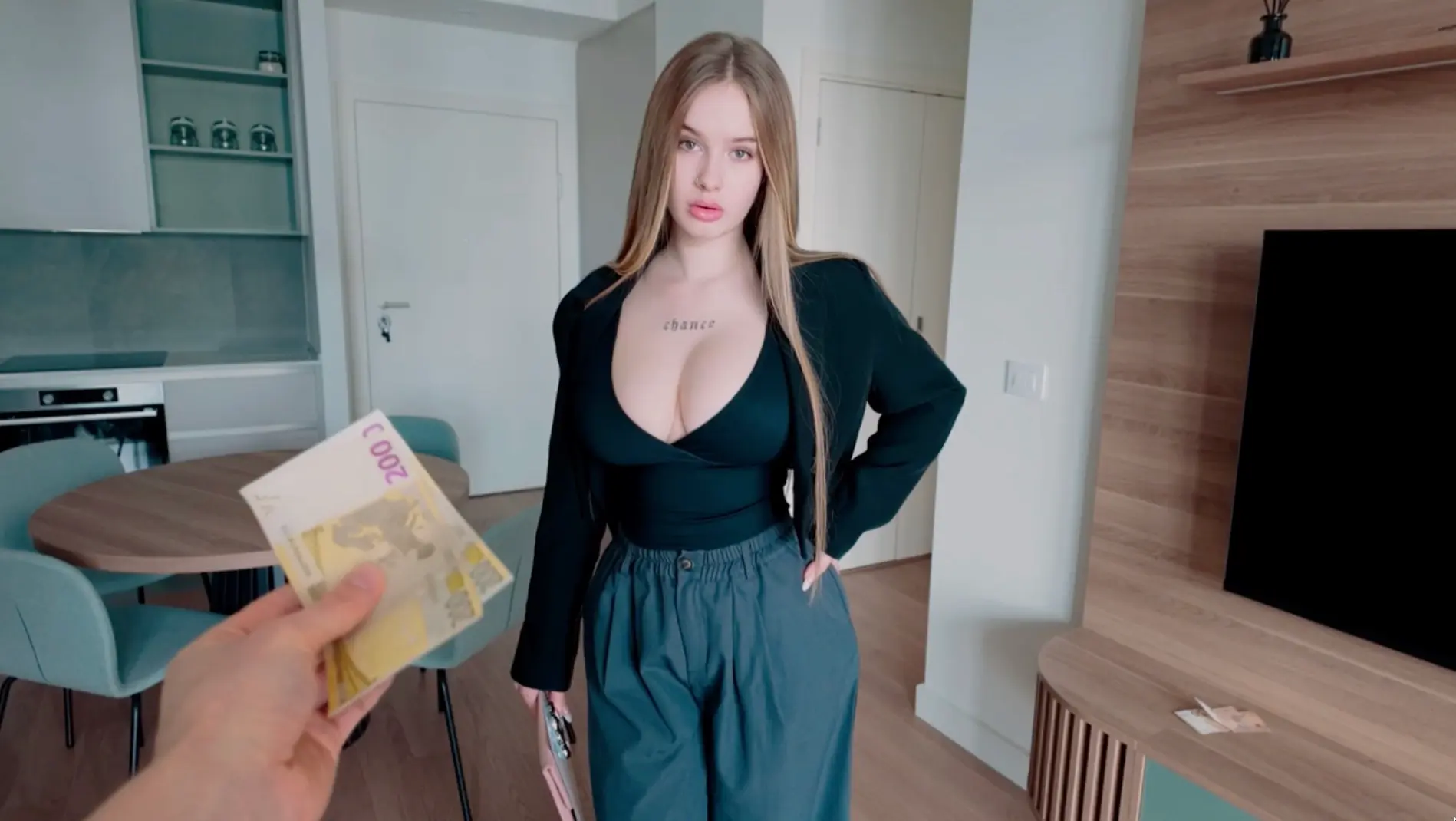 ComaTozze – Real Estate Agent Have Sex For Money