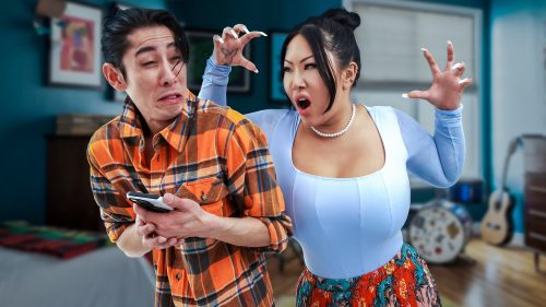 TigerMoms: Don’t be a Fucking Whimp! Make Mommy Cum NOW – Connie Perignon